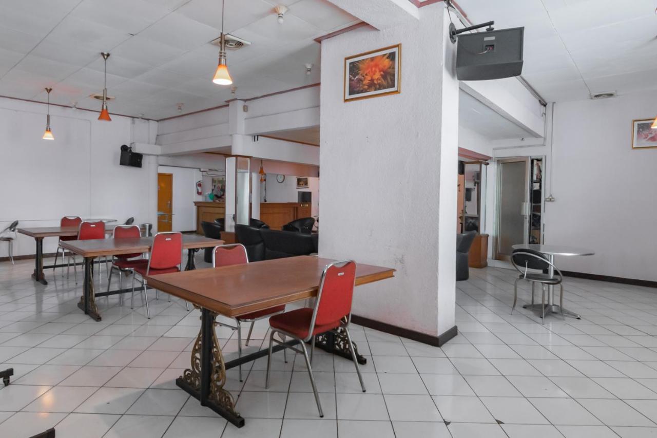 Reddoorz @ Achino Hotel Bandung Exterior foto